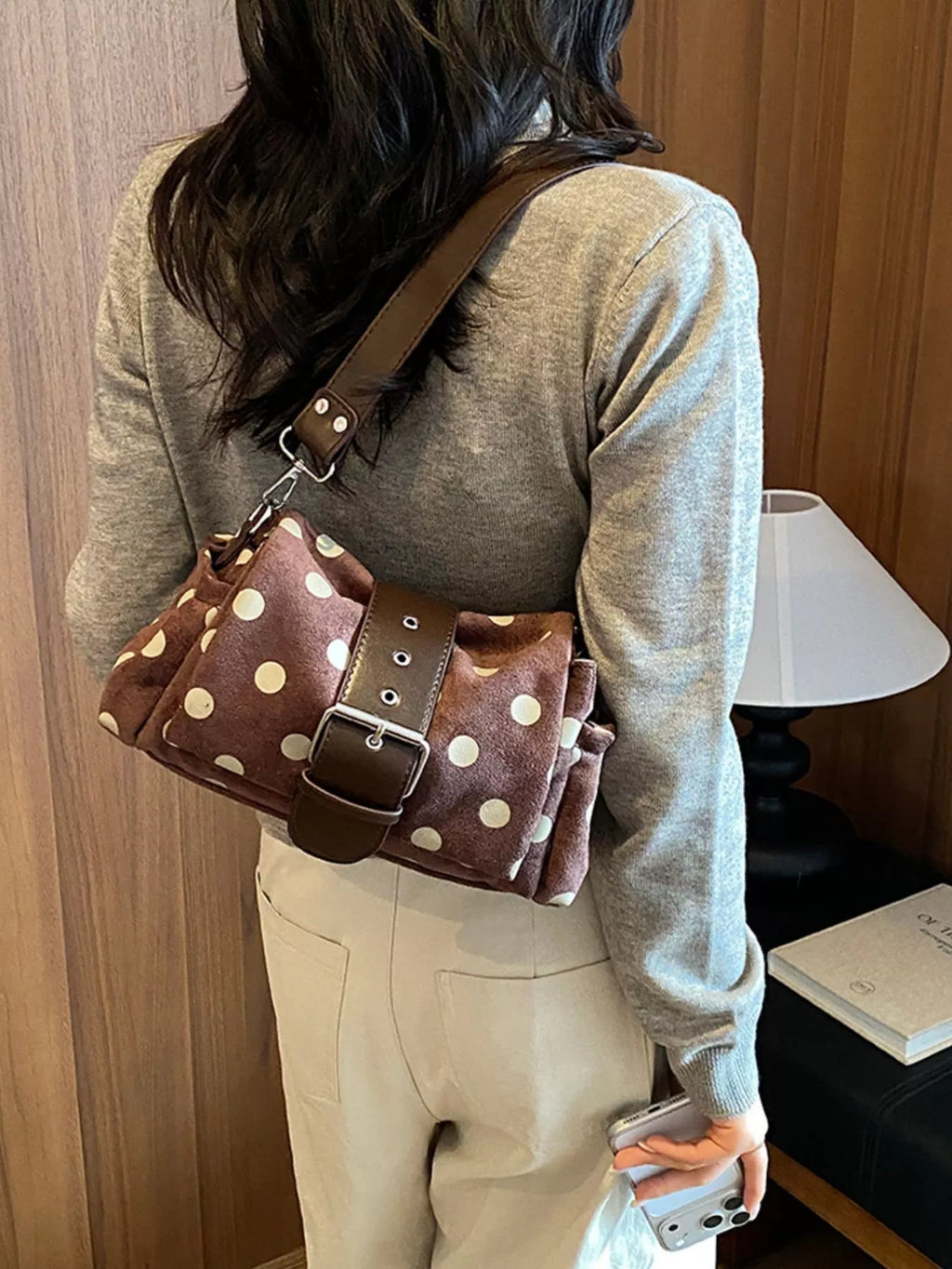 View 4 of the small polka-dot shoulder bag in PU leather.